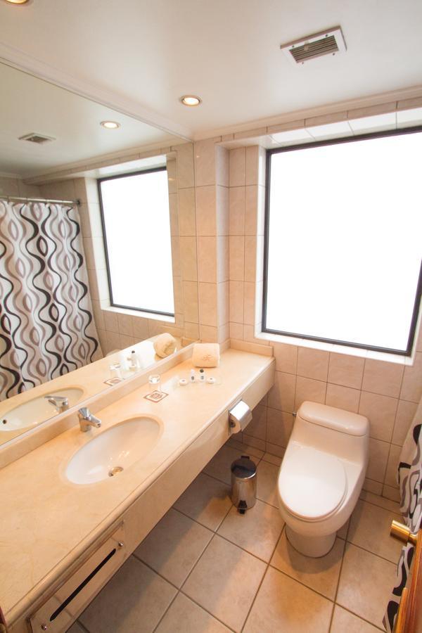 Tur Hotel סנטיאגו מראה חיצוני תמונה