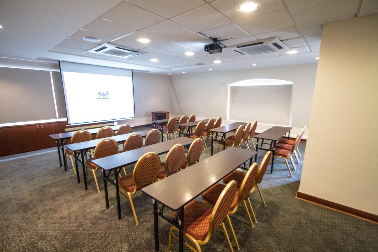 Tur Hotel סנטיאגו מראה חיצוני תמונה