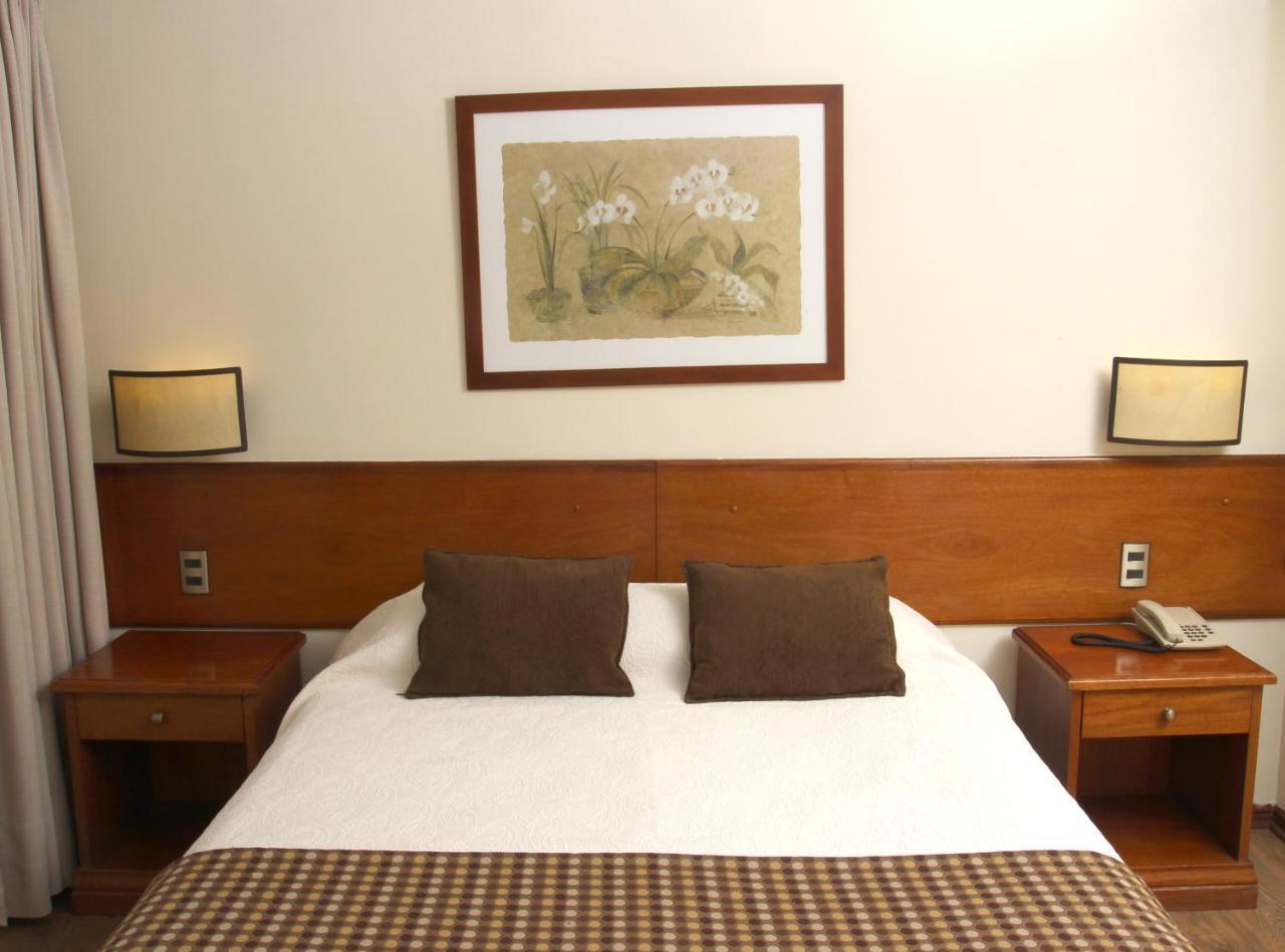 Tur Hotel סנטיאגו מראה חיצוני תמונה
