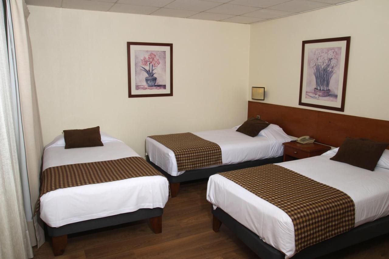 Tur Hotel סנטיאגו מראה חיצוני תמונה
